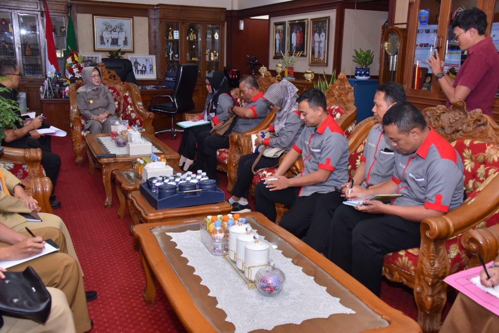 Bupati Sukoharjo Beri Arahan kepada Manajemen Perumda Percada untuk Tingkatkan Kinerja dan PAD